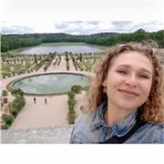 Donne des cours de mathématiques au niveau collège